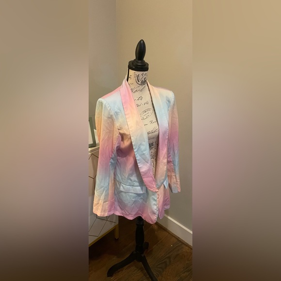 Women’s Color Block Gradient Pastel Blazer size L from Chic Me. - Picture 8 of 9
